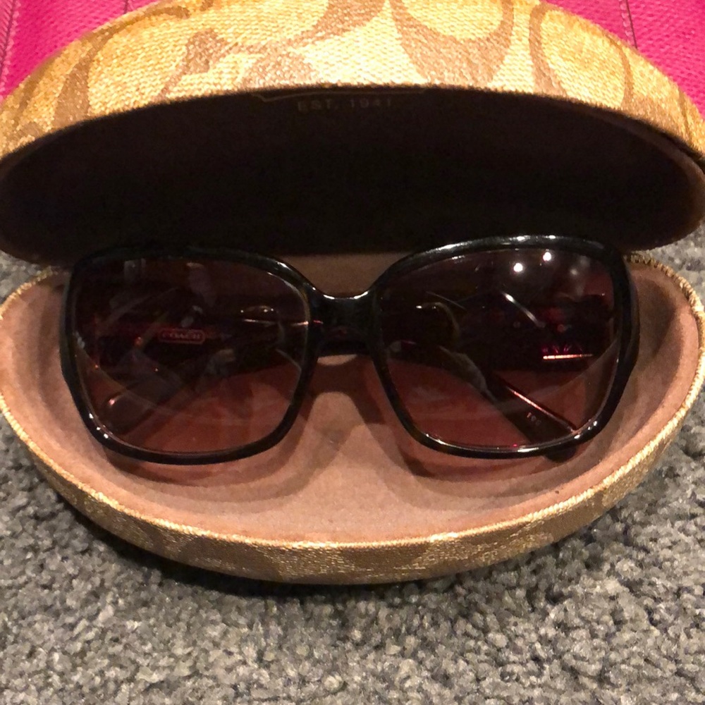 Coach tortoise sunglasses with case